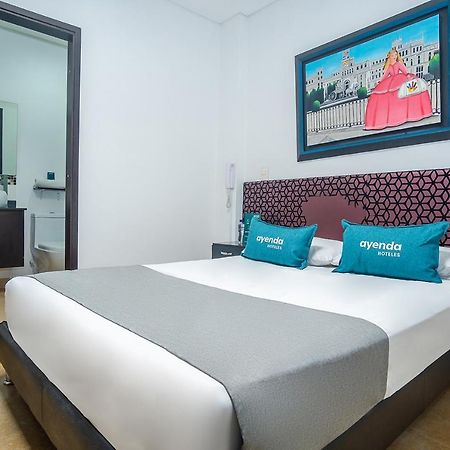 Ayenda La Tua Casa Hotel Bogota Bagian luar foto