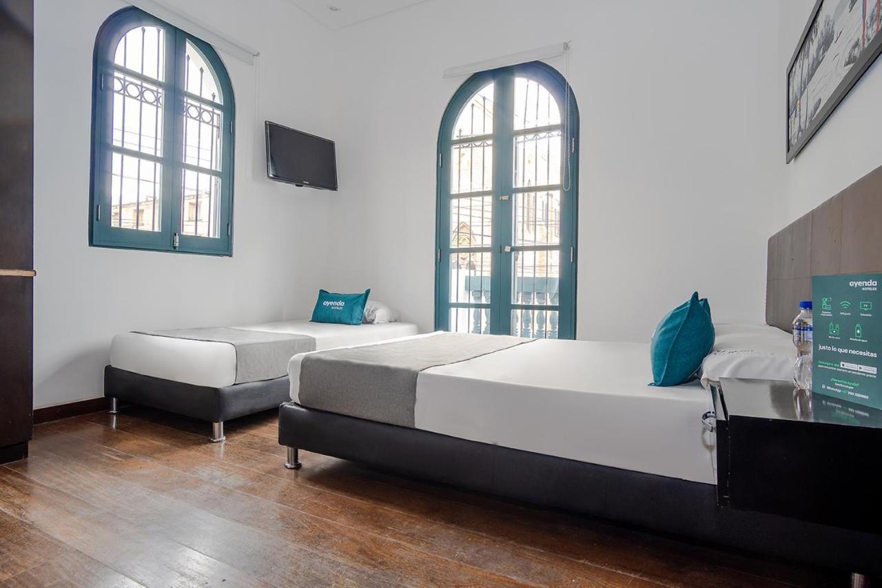 Ayenda La Tua Casa Hotel Bogota Bagian luar foto