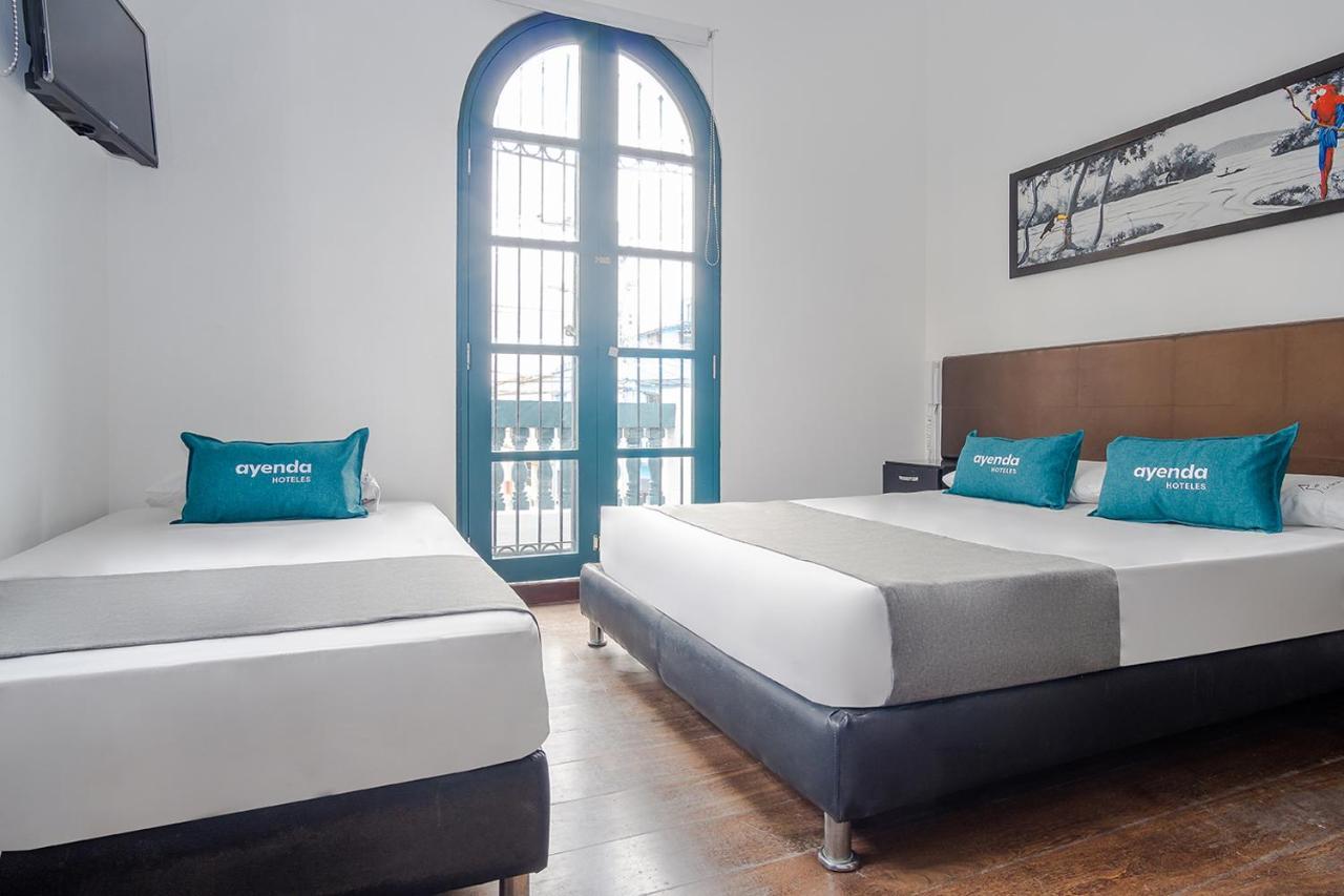 Ayenda La Tua Casa Hotel Bogota Bagian luar foto