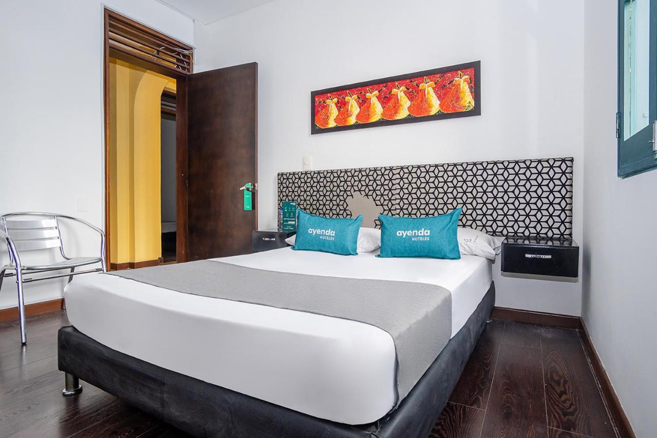 Ayenda La Tua Casa Hotel Bogota Bagian luar foto