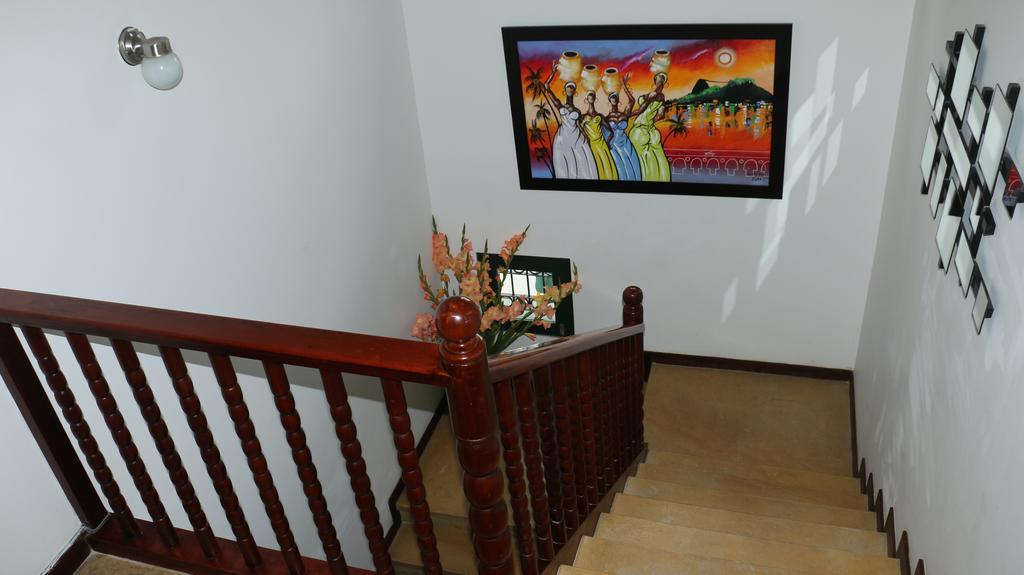 Ayenda La Tua Casa Hotel Bogota Bagian luar foto