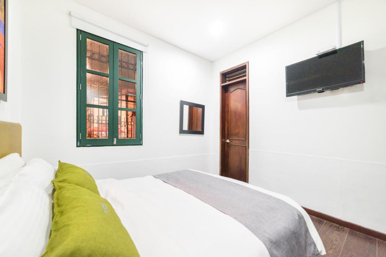 Ayenda La Tua Casa Hotel Bogota Bagian luar foto