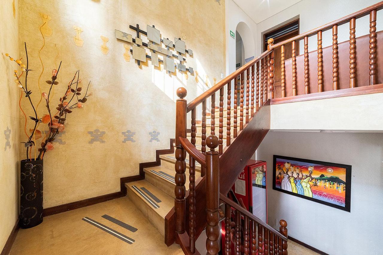 Ayenda La Tua Casa Hotel Bogota Bagian luar foto